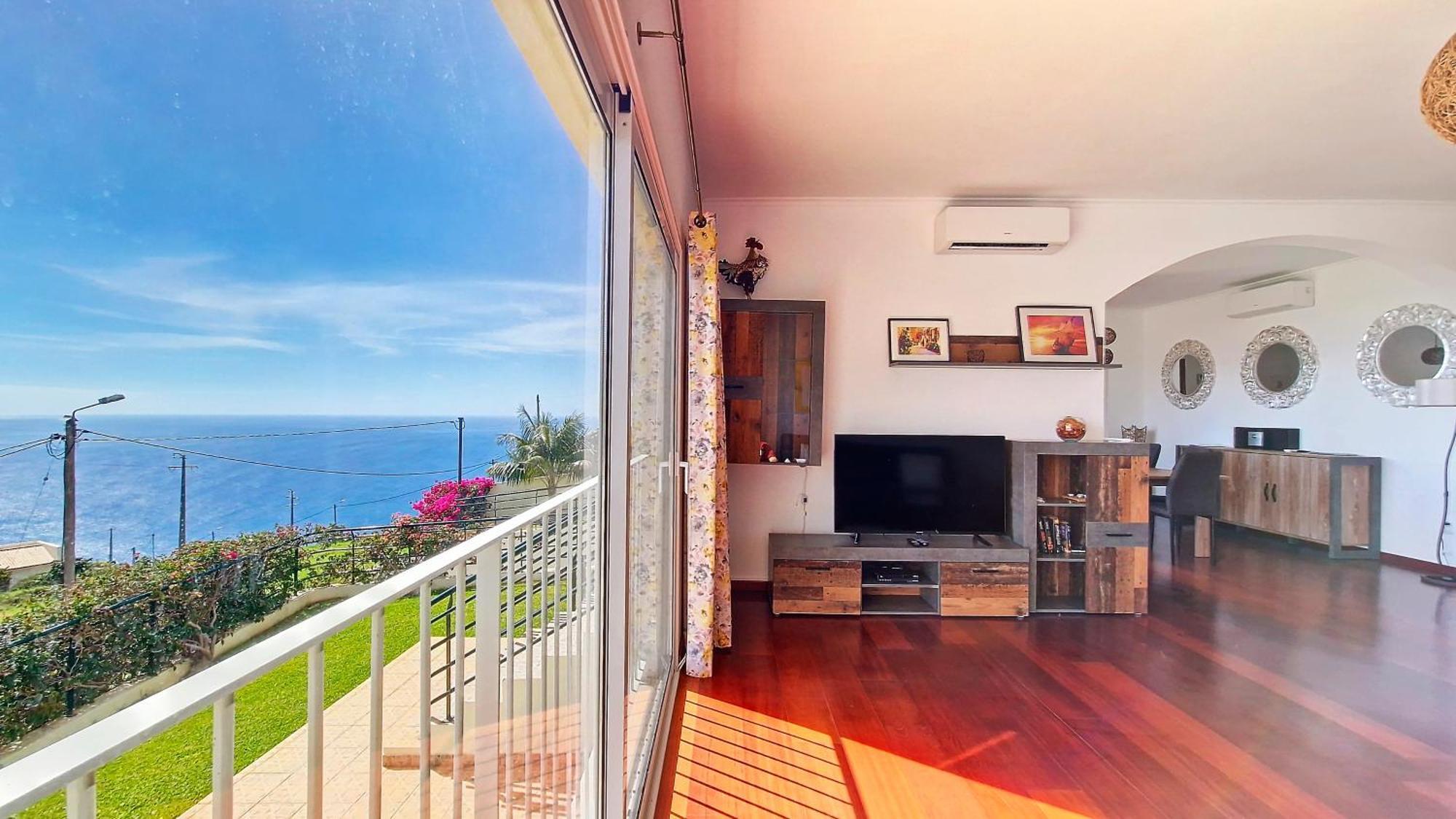 Casa Eleanor By Lovelystay Calheta  Exterior photo